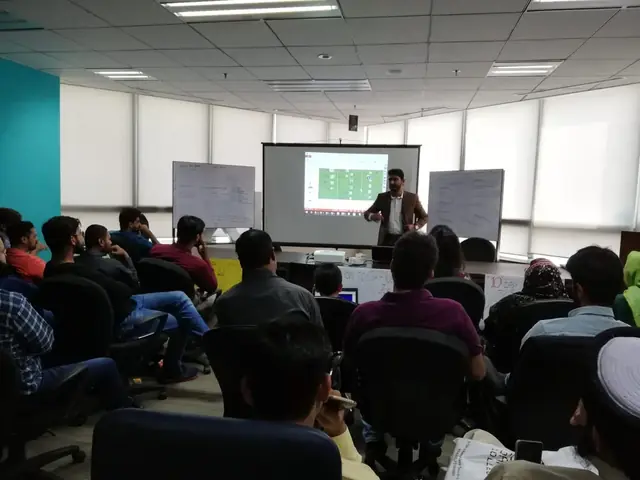 Usman Saeed teaching a digital media marketing class at PNY Trainings, Arfa Tower, Lahore